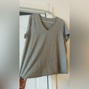 NWOT Denver Hayes T-Shirt with Stretch